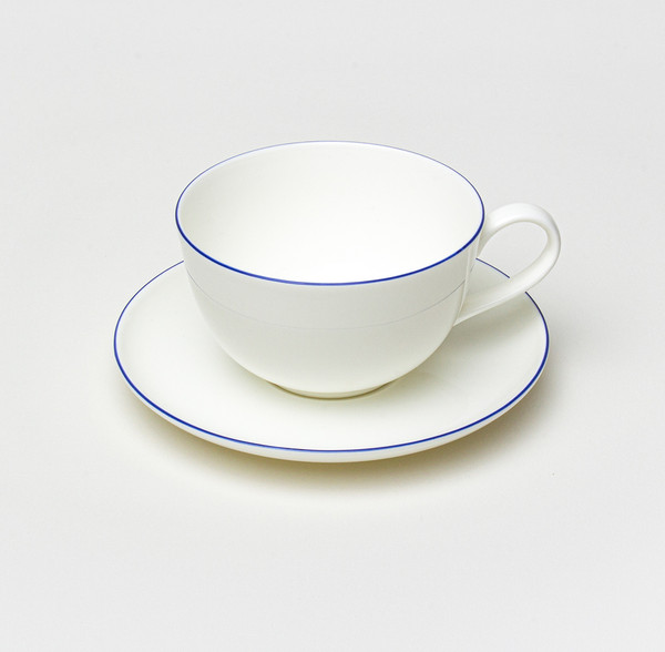 Изображение товара Чашка с блюдцем Stenova Home Symbol 61402132 (белый/кант синий)
