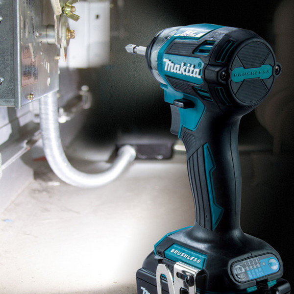 Изображение товара Профессиональный шуруповерт Makita DTD173Z