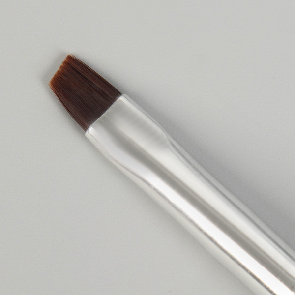 Изображение товара Кисть для маникюра Queen Fair 1427498 (белый)