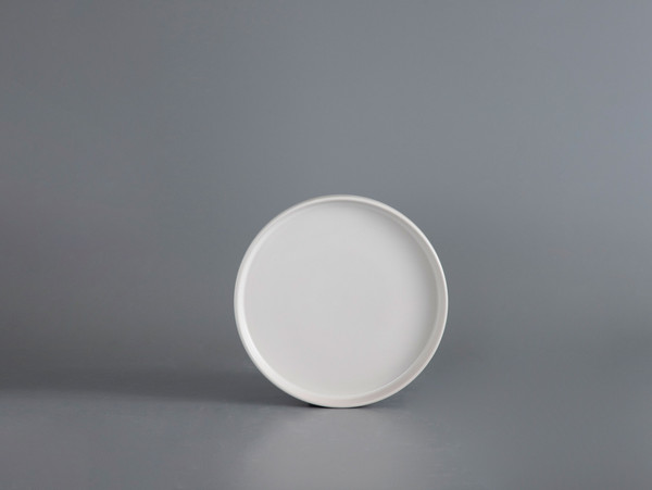 Изображение товара Тарелка столовая обеденная Sundays Home Minimalist керамика / TRVK26003 (20см, белый)