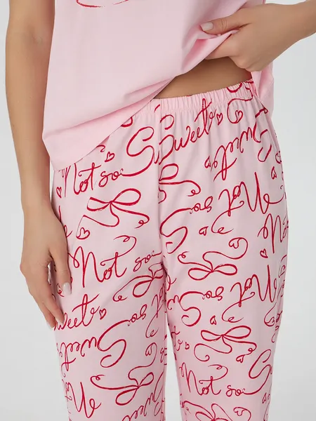 Изображение товара Пижама Mark Formelle 592635 (р.164/170-96-102, розовая сказка/текст на розовом)