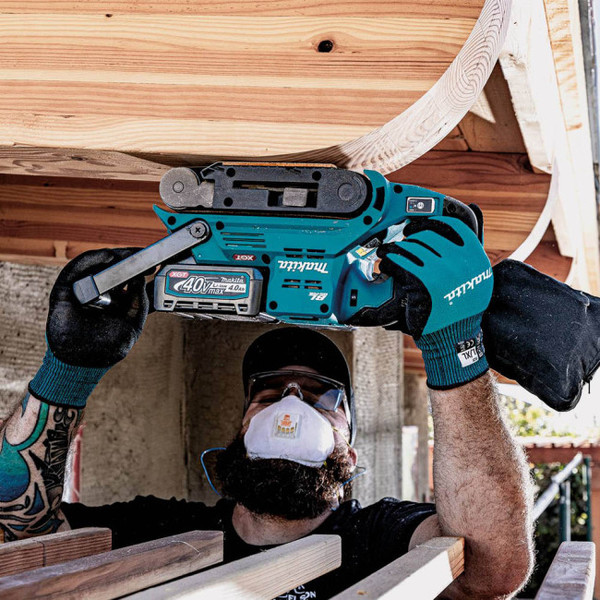 Изображение товара Ленточная шлифовальная машина Makita BS001GZ