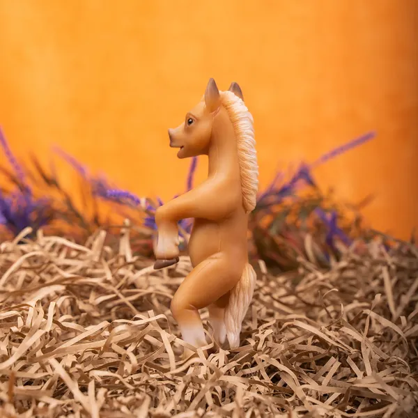 Изображение товара Фигурка коллекционная Magic Manufactory Magic history Лошадь (бежевый)