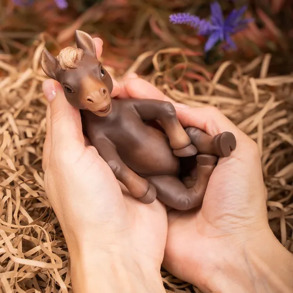 Изображение товара Фигурка коллекционная Magic Manufactory Magic history Лошадь (коричневый)