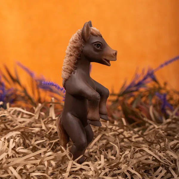 Изображение товара Фигурка коллекционная Magic Manufactory Magic history Лошадь (коричневый)