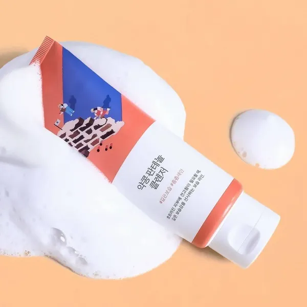 Изображение товара Пенка для умывания Round Lab Soybean Panthenol Cleanser (150мл)