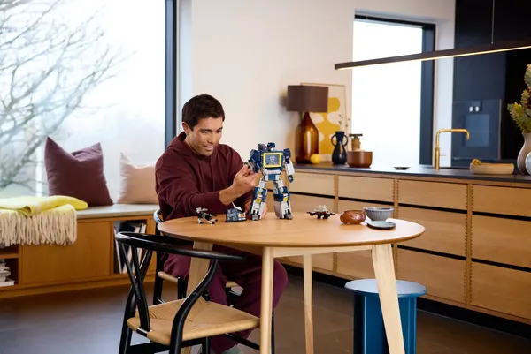 Изображение товара Конструктор Lego Icons Трансформеры: Звуковая волна 10358