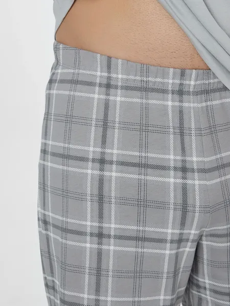 Изображение товара Комплект домашней одежды Mark Formelle 591044 (р.92-82-182/188, светло-серый/светло-серая клетка)