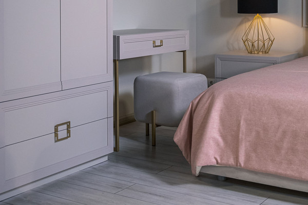 Изображение товара Туалетный столик Ангстрем Дольче спальня ДЛ-500.11 (кашемир серый)