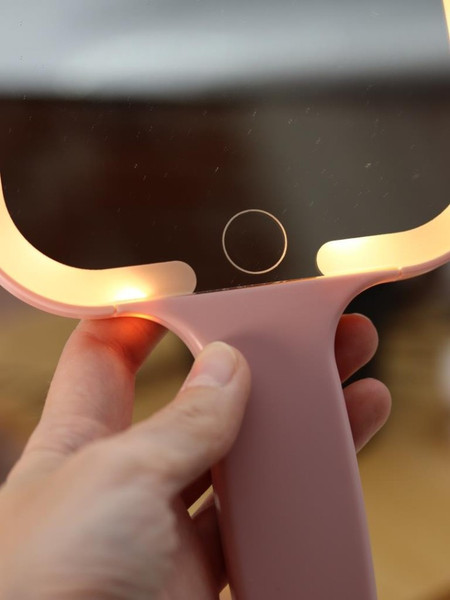 Изображение товара Зеркало косметическое ILikeGift Girly Hand square 157P-DJ-47 (розовый)