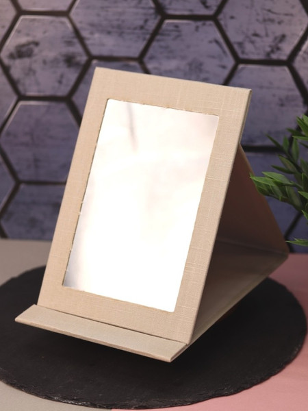 Изображение товара Зеркало косметическое ILikeGift Hello world 133B-01 (brown)