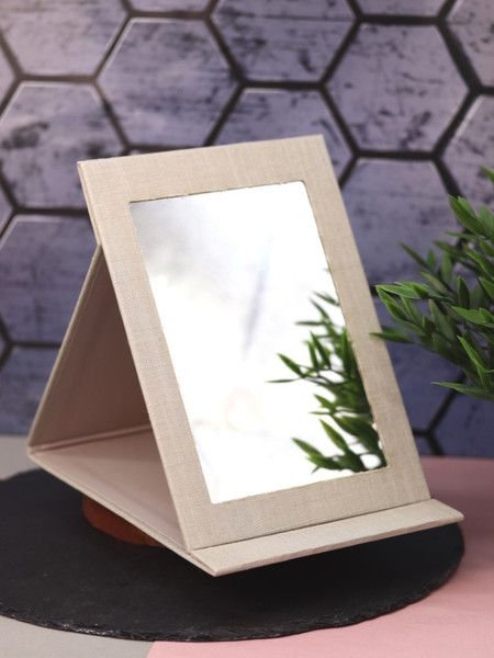 Изображение товара Зеркало косметическое ILikeGift Hello world 133B-01 (brown)