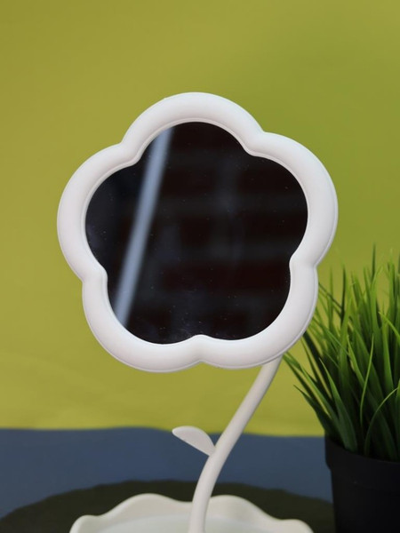 Изображение товара Зеркало косметическое ILikeGift Girly Round flower 157P-352-49-01 (white)