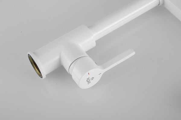 Изображение товара Смеситель Rose R133C (белый)