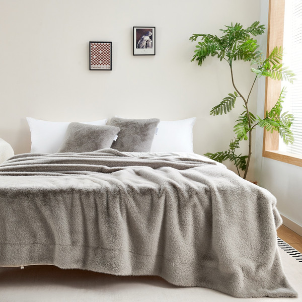 Изображение товара Подушка декоративная Sofi de Marko Филиция 45x45 / Под-Фил-сер-45х45 (серый)