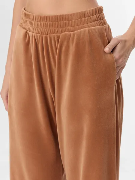 Изображение товара Комплект домашней одежды Mark Formelle 592632 (р.164/170-92-98, жженый сахар)