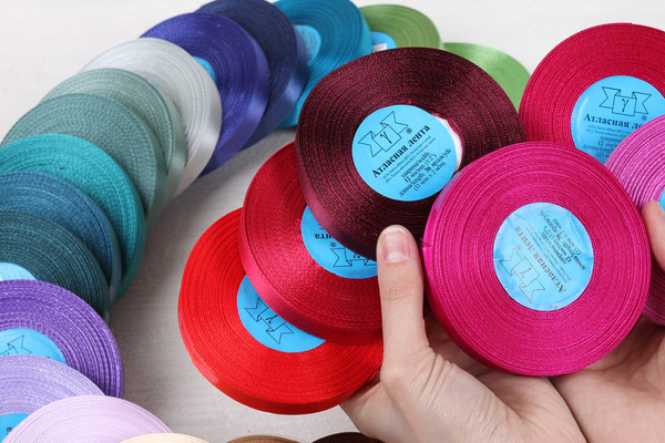 Изображение товара Лента декоративная Фирма Гамма 12мм ( 1/2") 33м №104 т.красный (темно-красный)