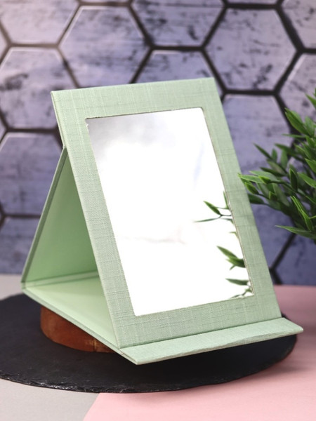 Изображение товара Зеркало косметическое ILikeGift Hello world 133B-03 (green)