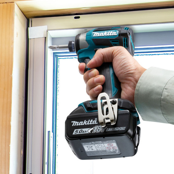 Изображение товара Профессиональный шуруповерт Makita DTD173RTJ