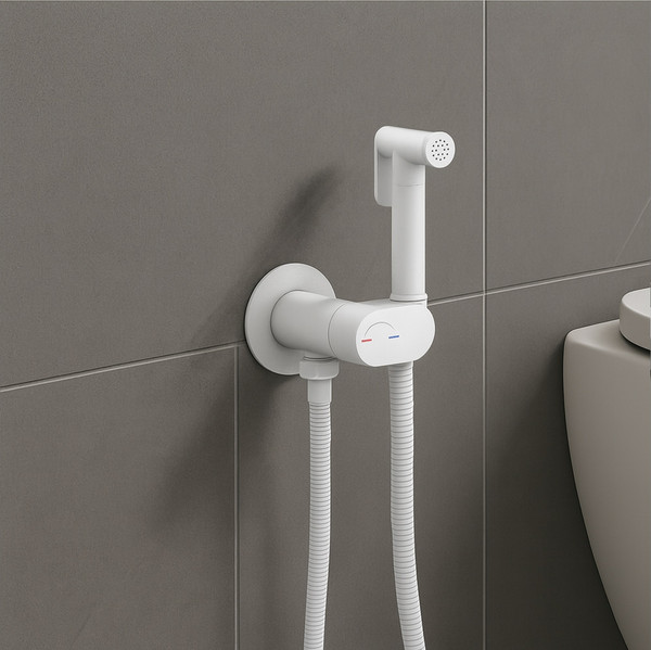 Изображение товара Унитаз напольный Lauter W09 P-TRAP 21900002 + гигиенический душ Neo 21LT0473MW (горизонтальный выпуск)