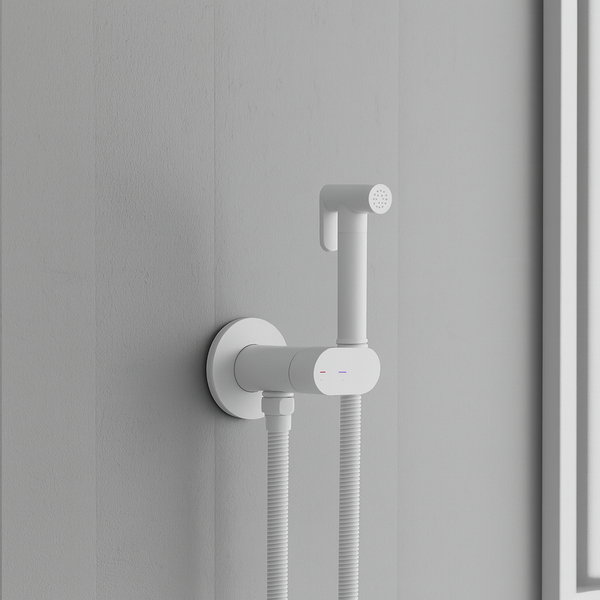 Изображение товара Унитаз напольный Lauter W09 P-TRAP 21900002 + гигиенический душ Neo 21LT0473MW (горизонтальный выпуск)