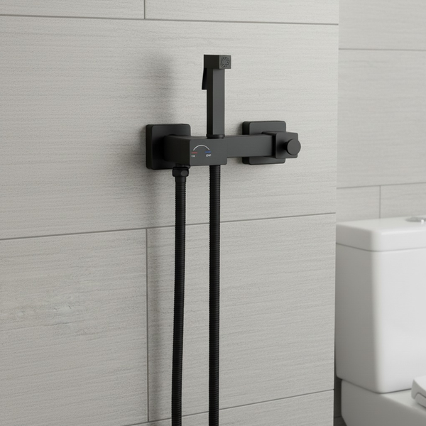 Изображение товара Унитаз напольный Lauter W09 S-TRAP 21900003 + гигиенический душ Glow 21LT0222BM (вертикальный выпуск)