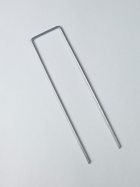 Изображение товара Скобы садовые ARTELIKA Для агроткани острые (100шт)