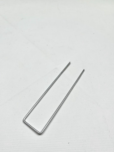 Изображение товара Скобы садовые ARTELIKA Для укрывного материала 100 шт + фиксатор 100 шт