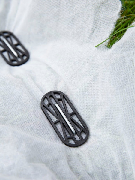 Изображение товара Скобы садовые ARTELIKA Для укрывного материала 100 шт + фиксатор 100 шт