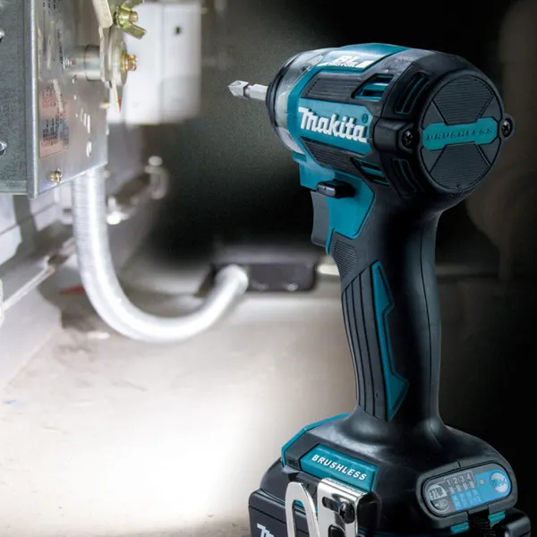 Изображение товара Профессиональный шуруповерт Makita DTD173RFJ