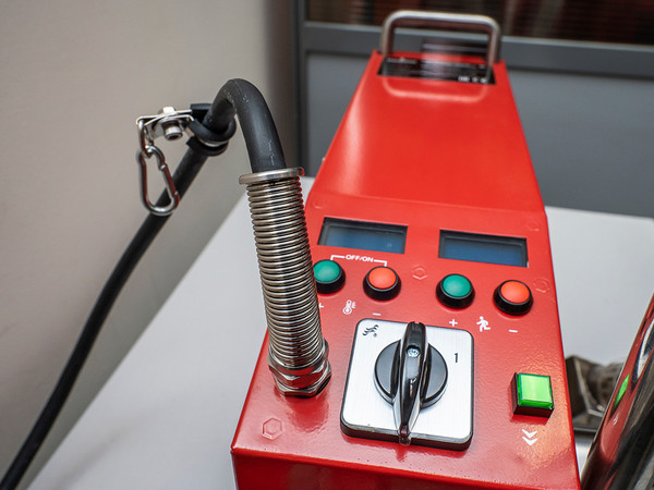 Изображение товара Сварочный аппарат СВАРПОМ Горячего воздуха СП41 / 3.41200 (40мм)