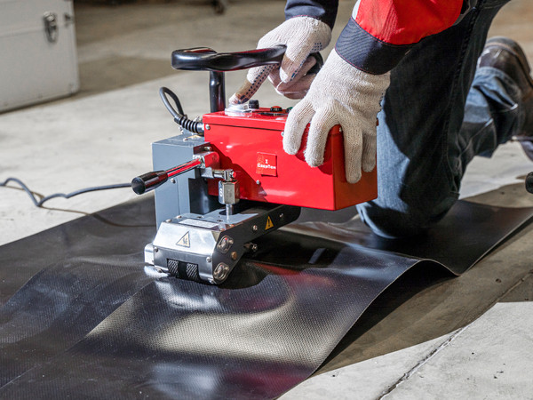 Изображение товара Сварочный аппарат СВАРПОМ Горячего клина СП31 / 3.31000