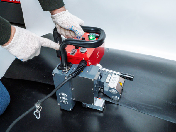 Изображение товара Сварочный аппарат СВАРПОМ Горячего клина СП31 / 3.31200