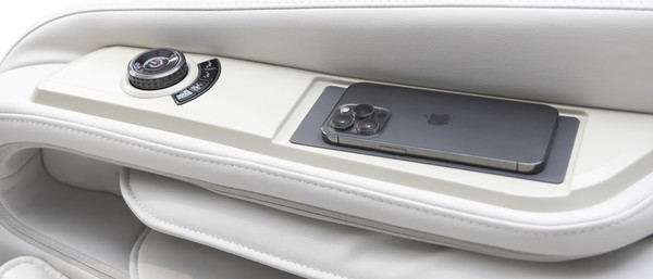 Изображение товара Массажное кресло Richter Royal 128X с двойным массажным механизмом (бежевый)