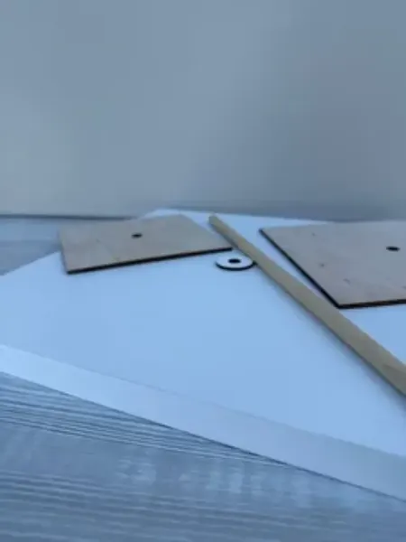 Изображение товара Подставка для торта ОМурМебель трехярусное ЛМДФ квадратное (2см)