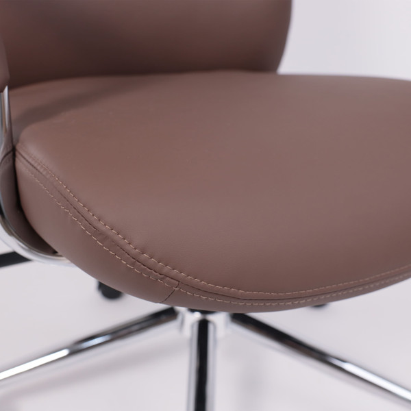 Изображение товара Кресло офисное AksHome Elema (коричневая экокожа/хромированный металл)