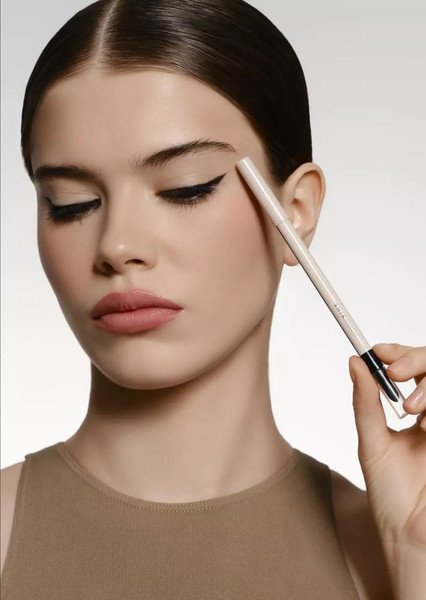 Изображение товара Карандаш-кайал Shik Studio тон 01 Passion