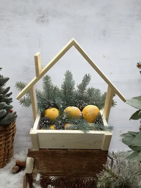 Изображение товара Ящик декоративный KraftHouse Домик С трубой 7.5x18x26 / 2041485696607 (натуральный)