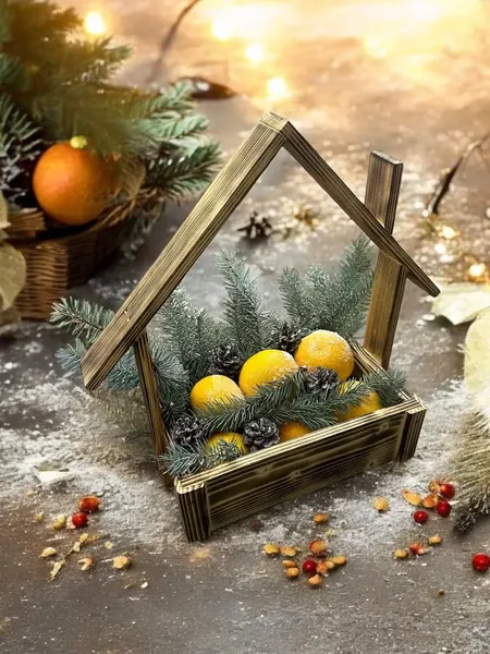 Изображение товара Ящик декоративный KraftHouse Домик С трубой 7.5x18x26 / 2041486077320 (обожженный)