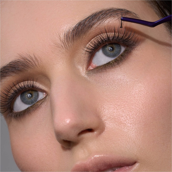 Изображение товара Накладные ресницы пучковые Manly PRO Шелк с акцентным цетром 10, 12мм / LF10