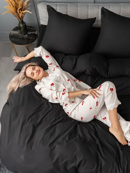 Изображение товара Комплект постельного белья Павлина Манетти Евро (черный)