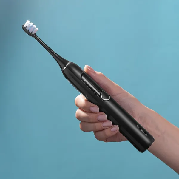 Изображение товара Электрическая зубная щетка Revyline RL 066 / 9089 (черный)