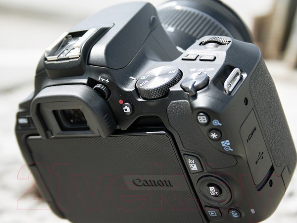 Изображение товара Зеркальный фотоаппарат Canon EOS 250D Kit EF-S 18-55mm IS STM / 3454C002 (черный)