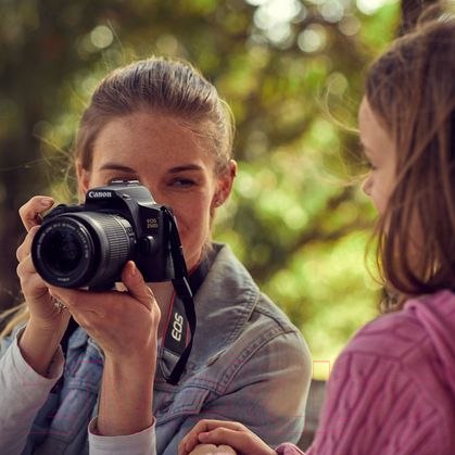 Изображение товара Зеркальный фотоаппарат Canon EOS 250D Kit EF-S 18-55mm IS STM / 3454C002 (черный)
