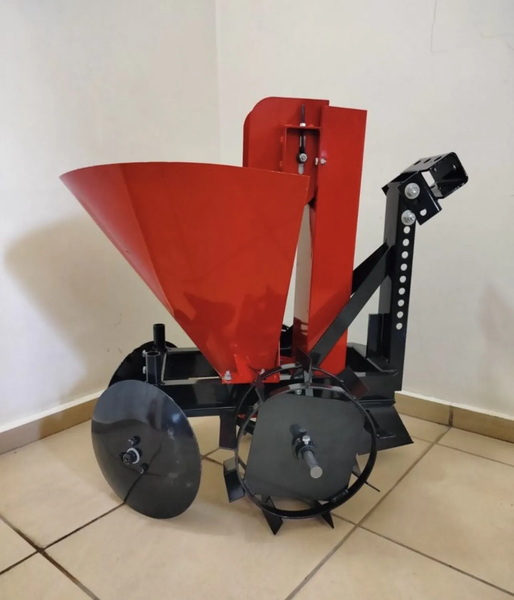 Изображение товара Картофелесажалка Целина КСМ-1А