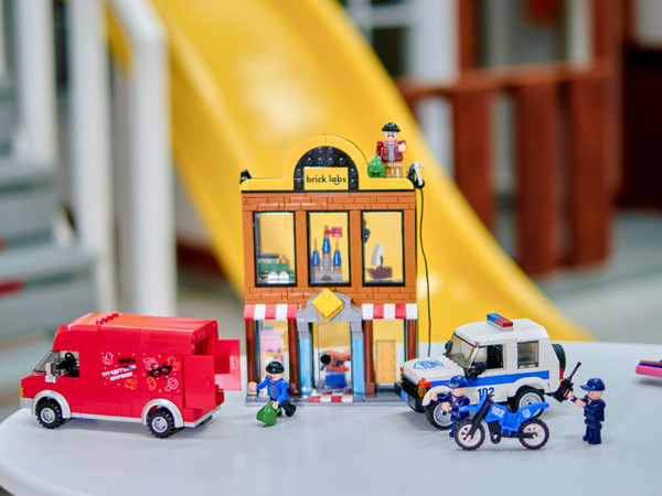 Изображение товара Конструктор Brick Labs Ограбление магазина конструкторов / AB-1309