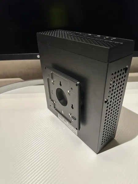 Изображение товара Неттоп Jet Office 5i1245D8SD2VGAM1W1 без ОС