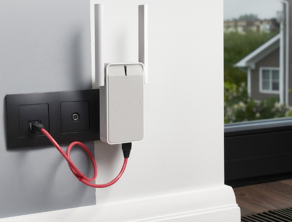 Изображение товара Усилитель беспроводного сигнала Netcraze Buddy 4 NC-3211