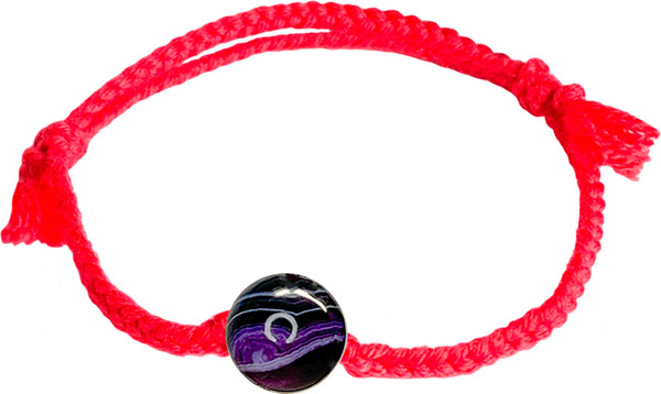 Изображение товара Браслет Wolves Красная нить с агатом 2025 (фиолетовый)