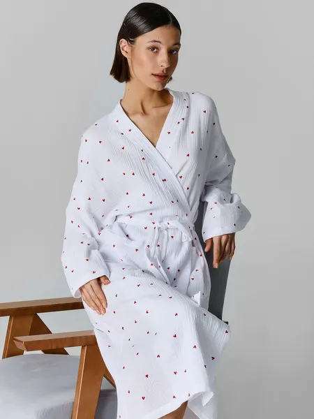 Изображение товара Халат Mark Formelle 552298 (р.170-92-98, сердечки на белом)